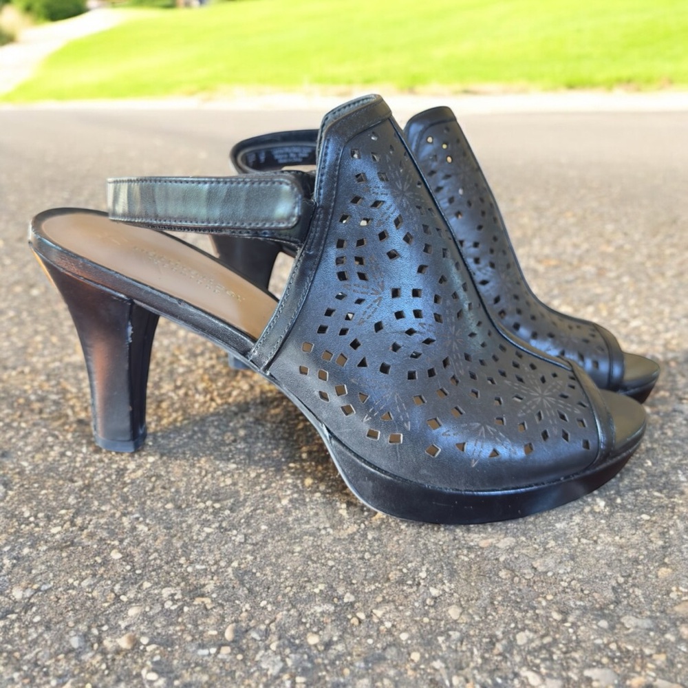 Naturalizer Paige Leather Slingback Peep Toe Platform